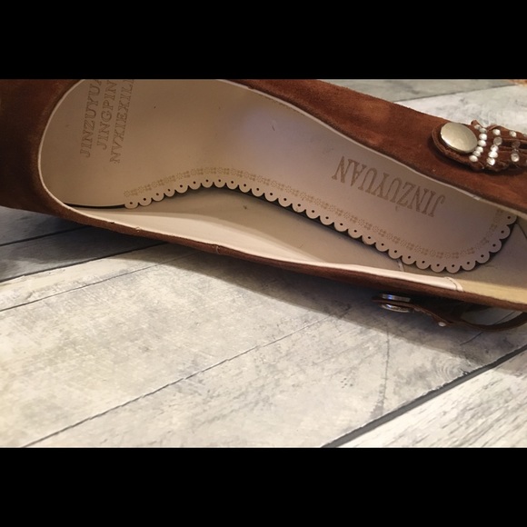 Jingpin soft leather embellished heels (new) - Picture 6 of 8